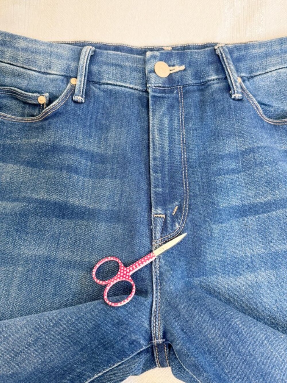 MOTHER The Roller Fray Balls Of Yarn Wide Leg Jeans Blue Size 29 - Picture 6 of 15
